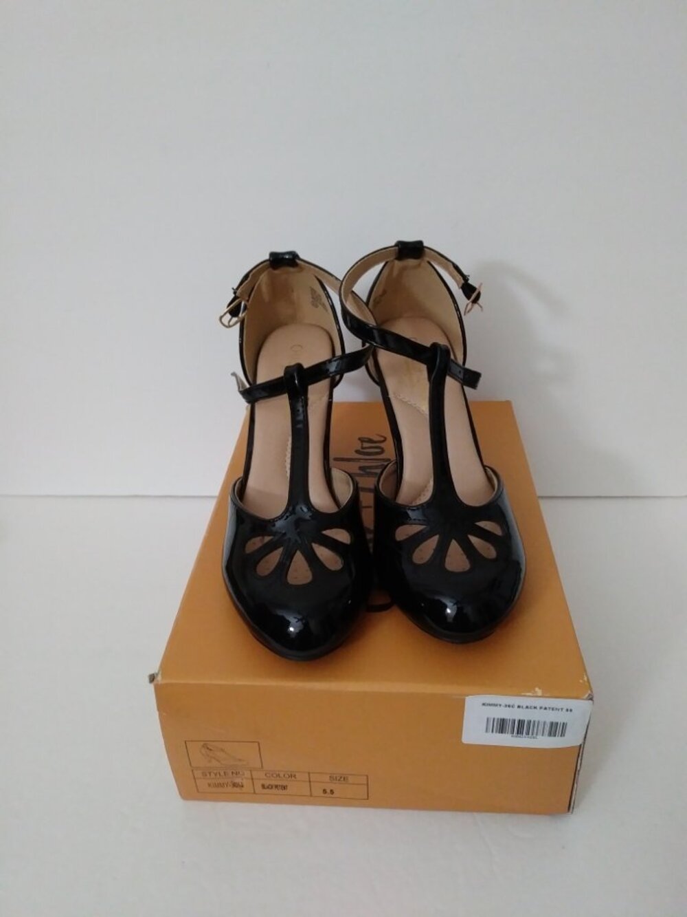 Chase & Chloe Women's Pepper Mary Janes - Vintage Style Cutout Low Kitten Heels
